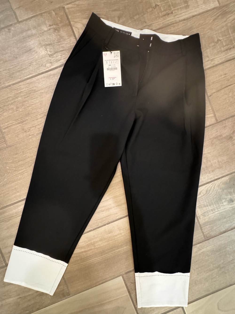 Zara Black High-Waist Ankle Pants